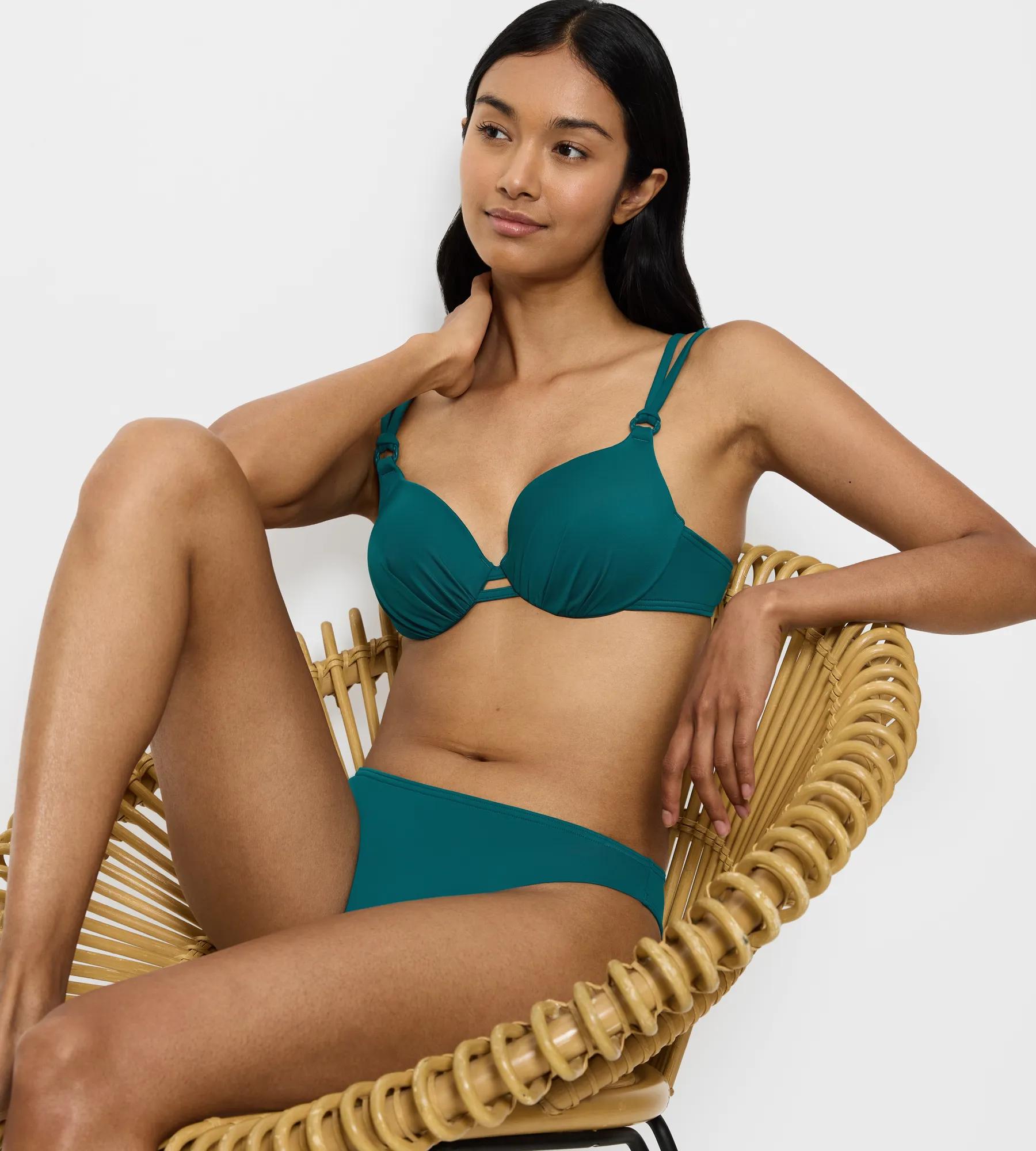 Бюстгальтер от купальника