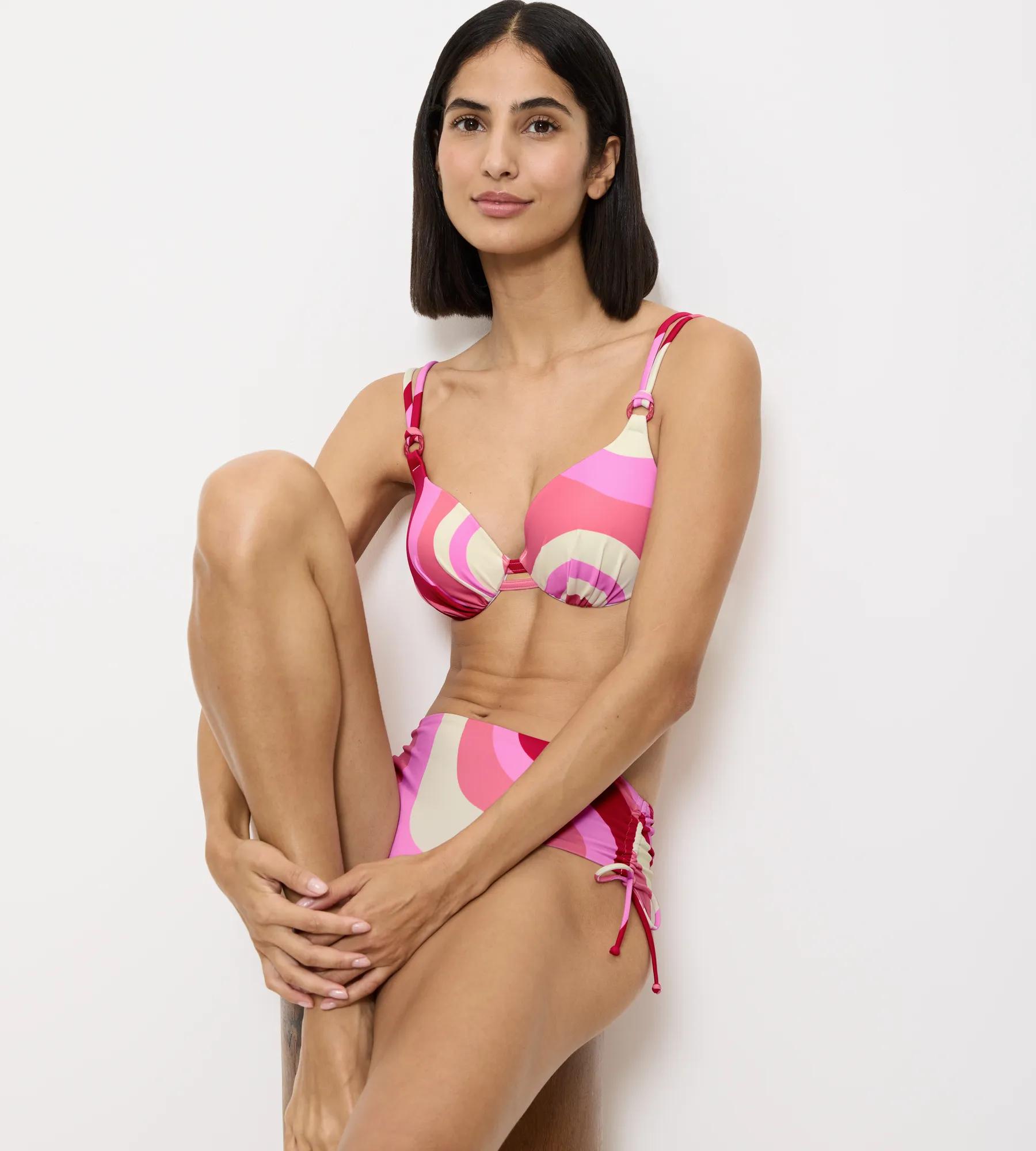 Бюстгальтер от купальника