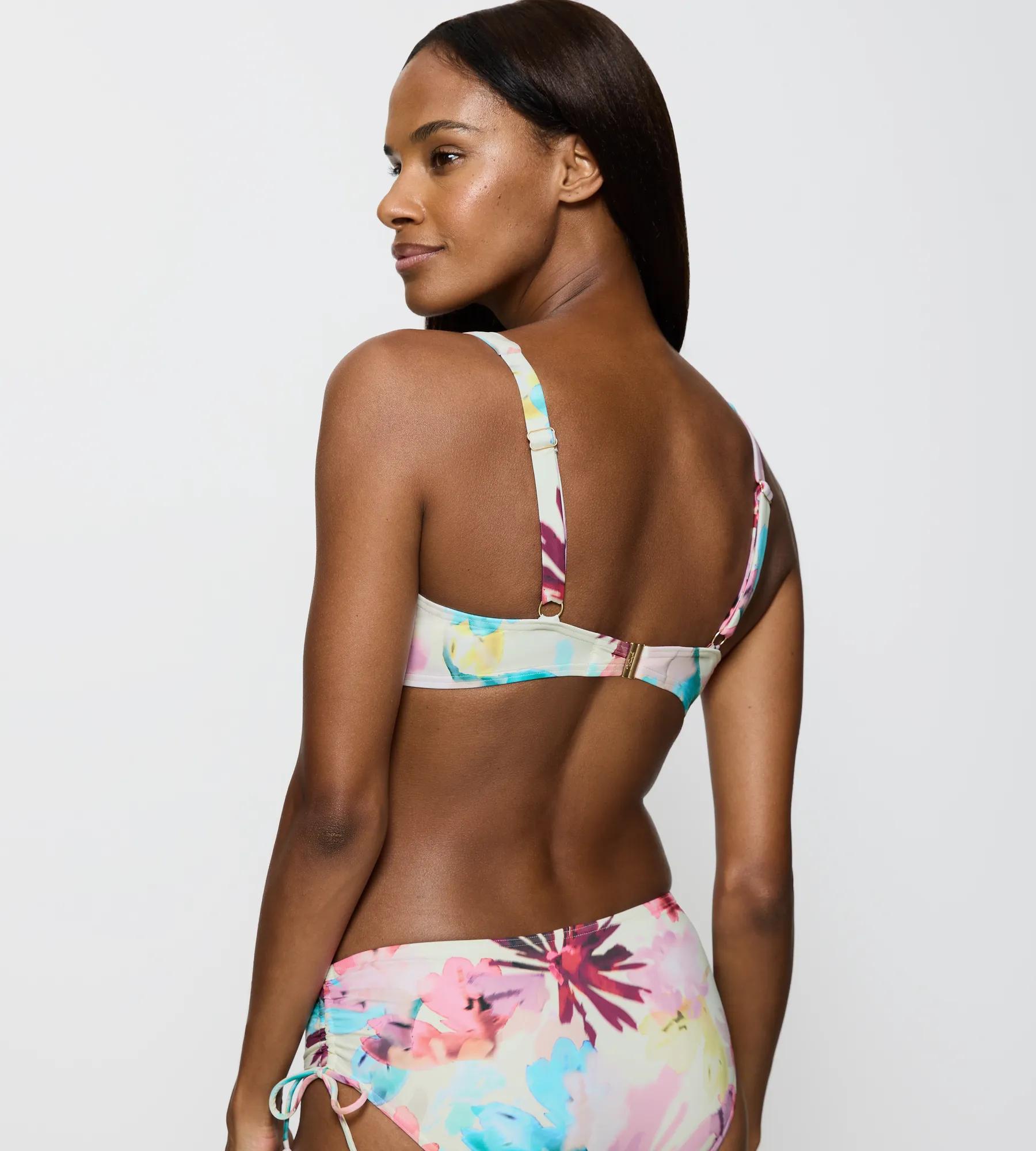 Бюстгальтер от купальника