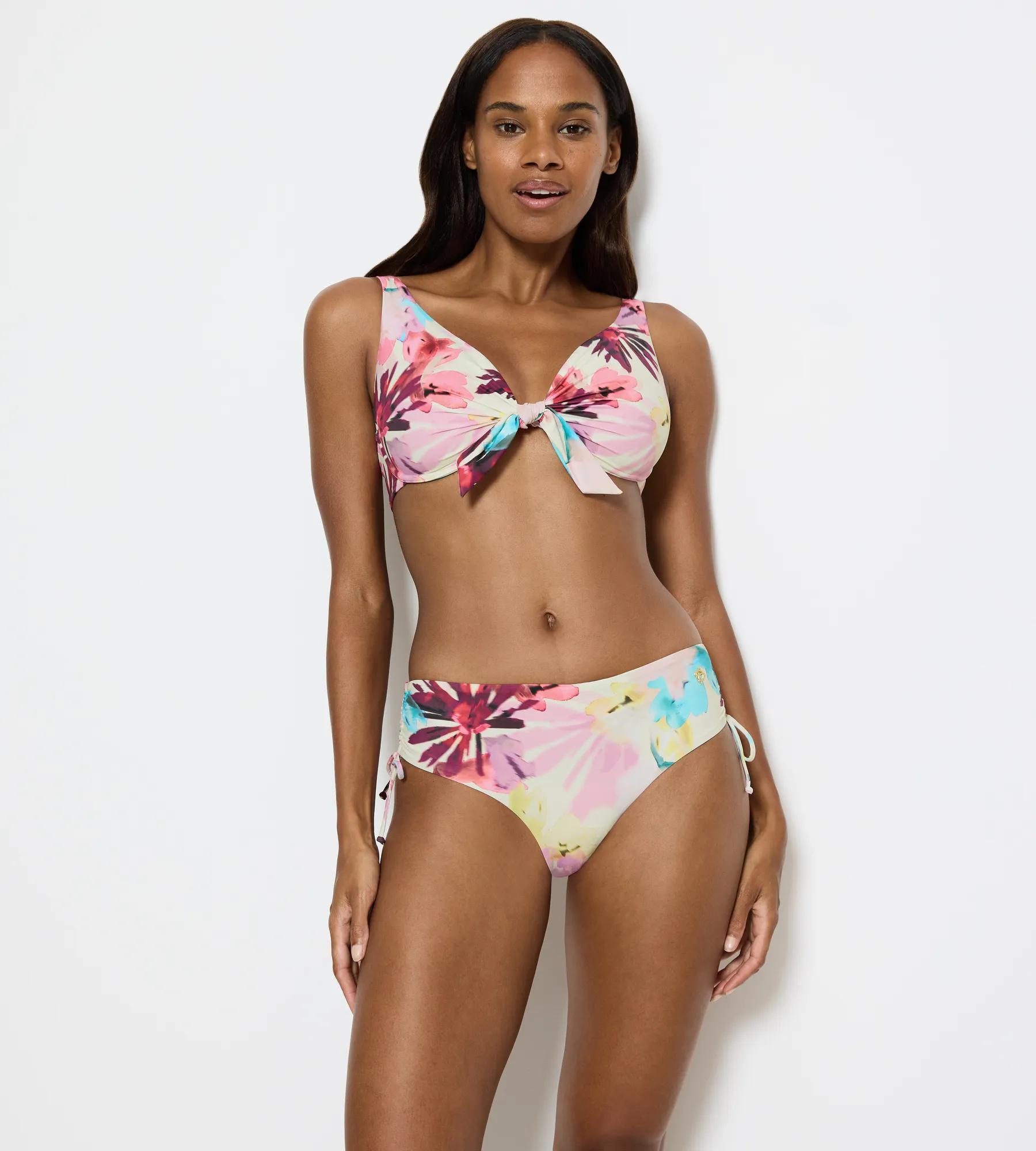 Бюстгальтер от купальника