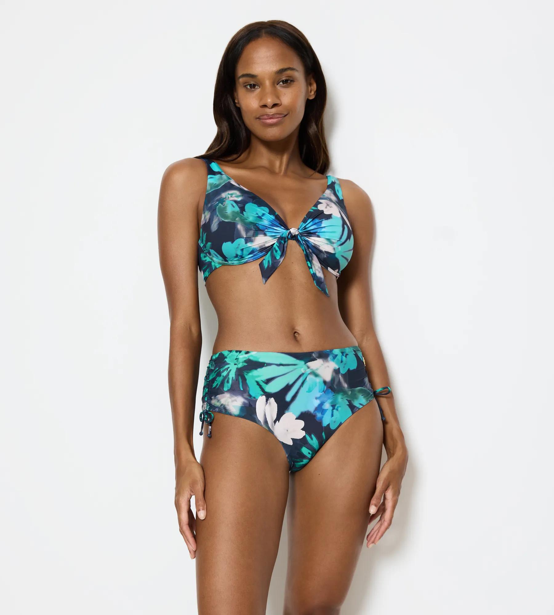 Бюстгальтер от купальника