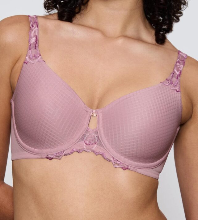 Бюстгальтер с косточками с мягкими чашками