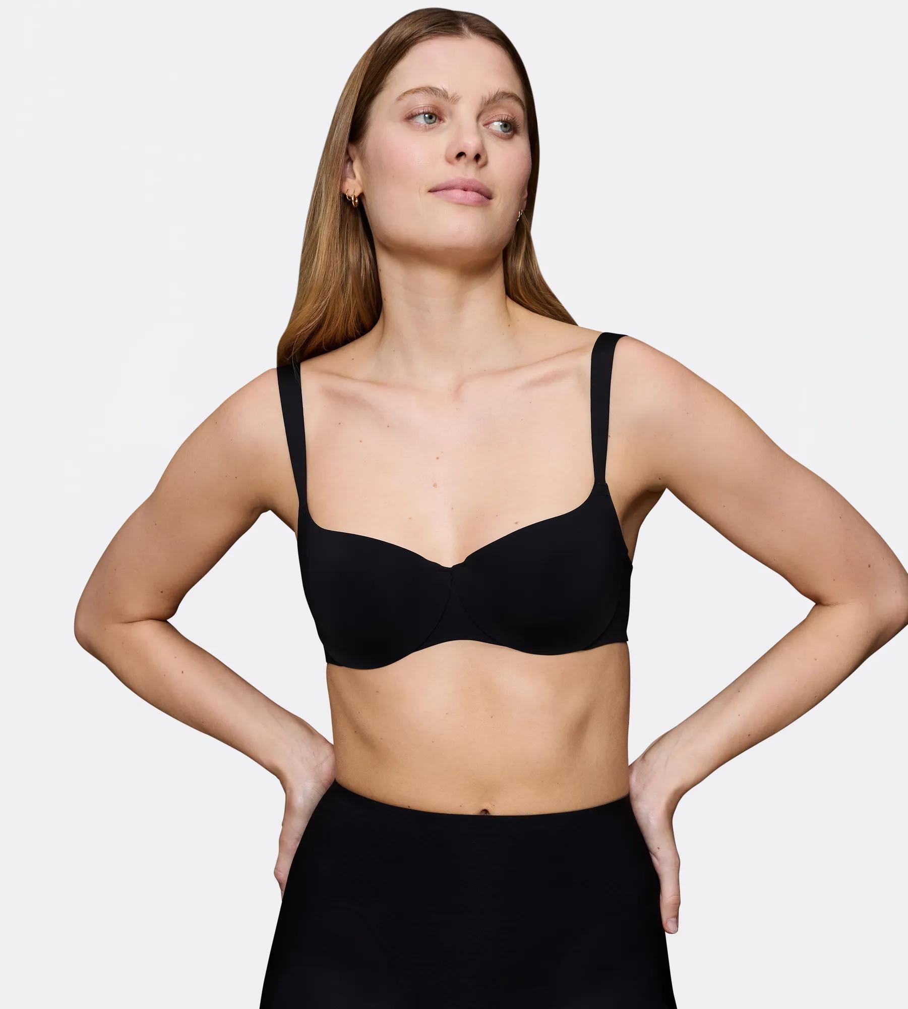 Бюстгальтер с косточками с плотными чашками