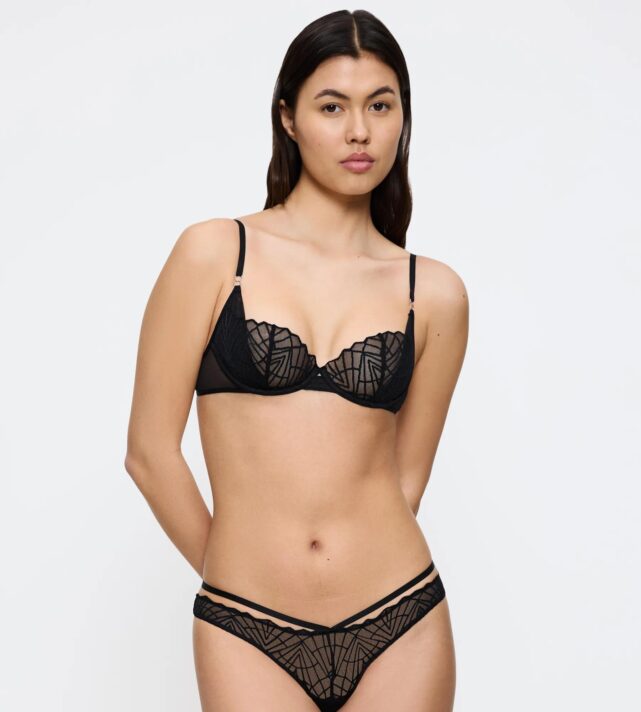 Бюстгальтер с косточками с мягкими чашками