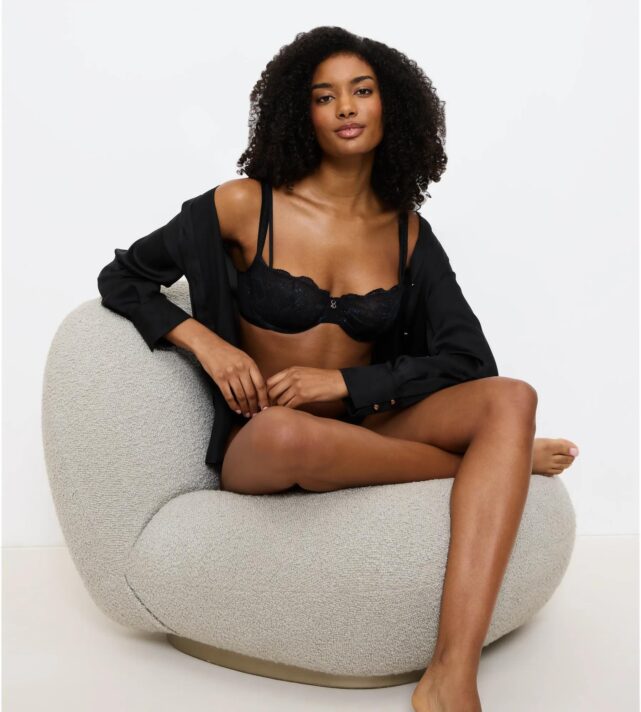 Бюстгальтер с косточками с мягкими чашками Бюстгальтер с косточками с мягкими чашками