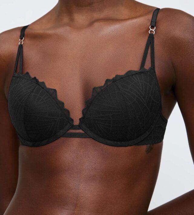 Бюстгальтер с косточками с пуш-ап