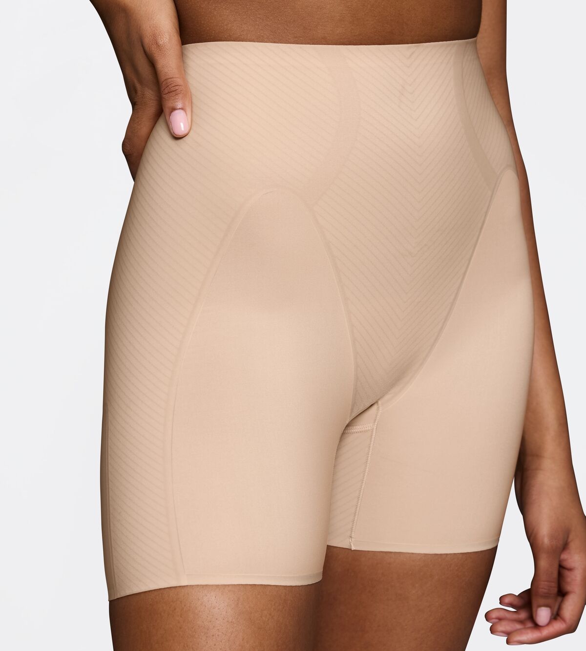 BMU ILLUSION СURVE HW SHORT Бежевый
