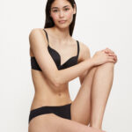 BODY MAKE-UP ESSENTIALS BODY MAKE-UP ESSENTIALS TAI Черный