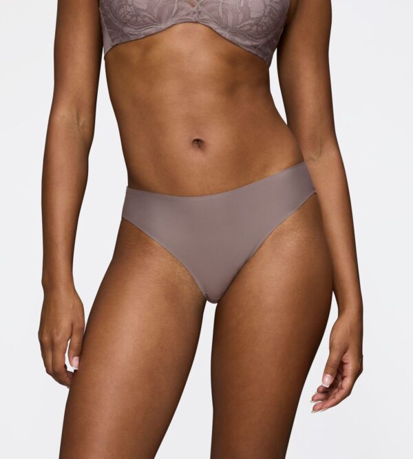 BODY MAKE-UP ILLUSION LACE BODY MAKE-UP ILLUSION LACE HIGHLEG TAI Серый
