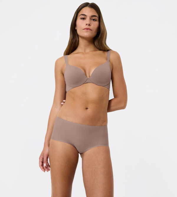 BODY MAKE-UP ILLUSION BODY MAKE-UP ILLUSION WP EX Бежевый