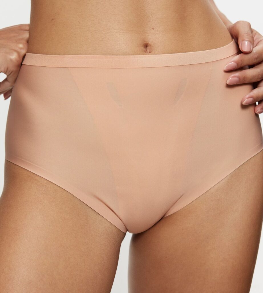 TRIUMPH SHAPE SMART MAXI Нейтр.бежевый