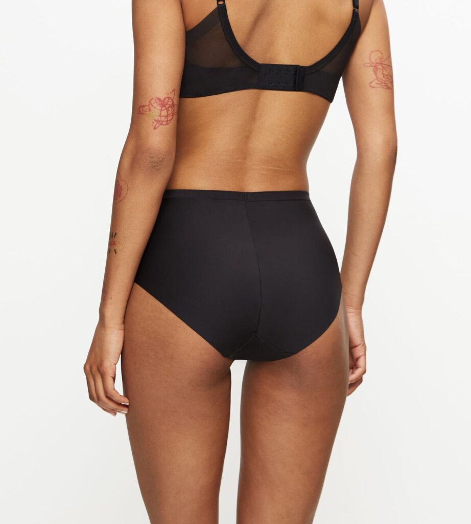 TRIUMPH SHAPE SMART MAXI Черный