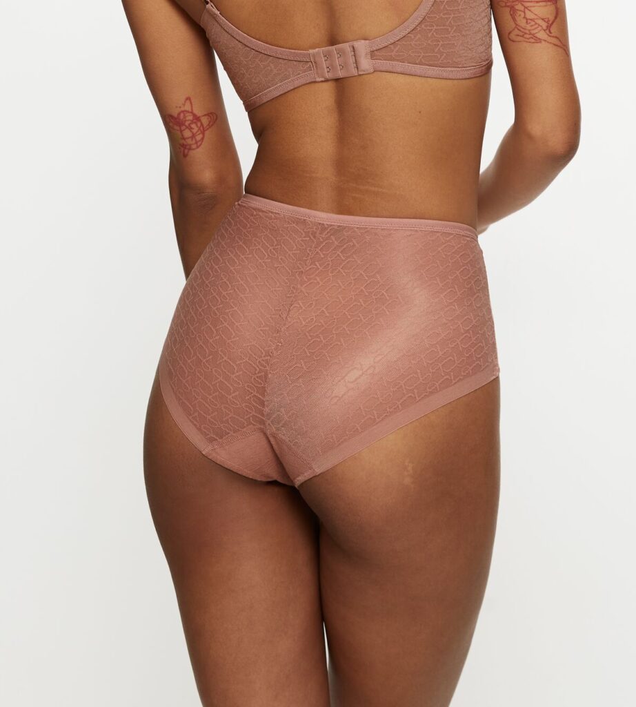 TRIUMPH SIGNATURE SHEER MAXI EX Миндальный