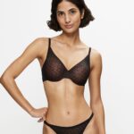TRIUMPH SIGNATURE SHEER WHP EX Черный