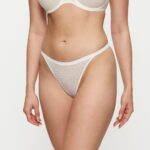 TRIUMPH SIGNATURE SHEER TRIUMPH SIGNATURE SHEER STRING Молочный