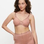 TRIUMPH SIGNATURE SHEER TRIUMPH SIGNATURE SHEER W01 EX Миндальный