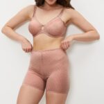 TRIUMPH SIGNATURE SHEER TRIUMPH SIGNATURE SHEER W01 EX Миндальный