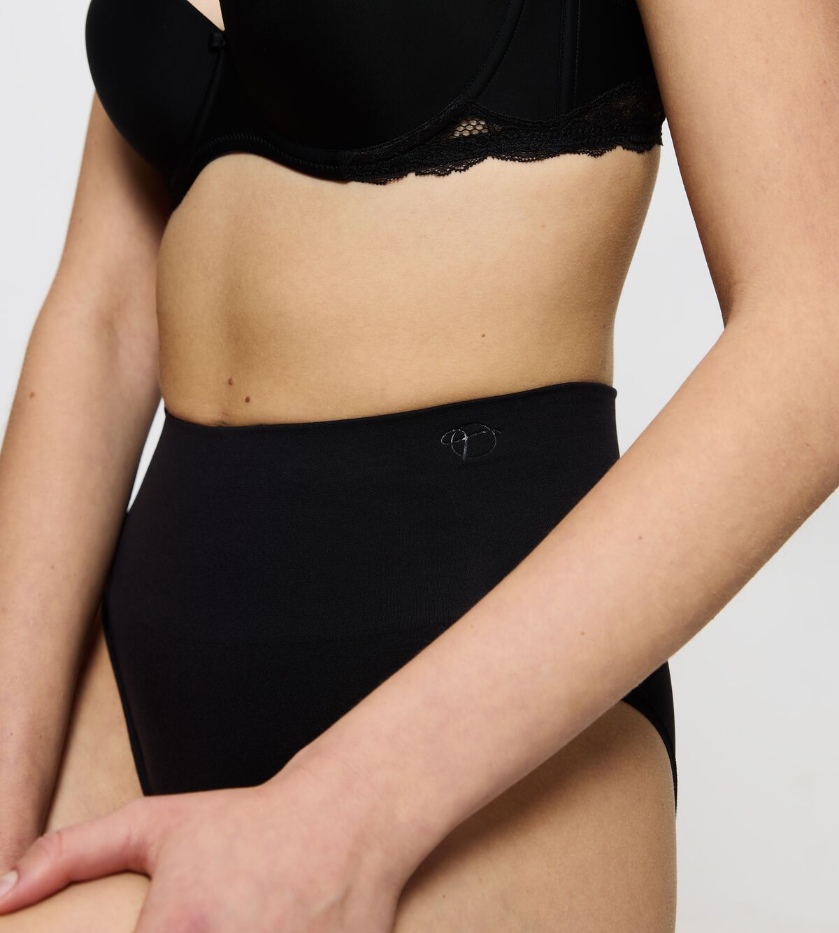 TRIUMPH SOFT SСULPT BANDEAU MAXI Черный