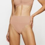 TRIUMPH SOFT SСULPT TRIUMPH SOFT SСULPT BANDEAU MAXI Нейтр.бежевый
