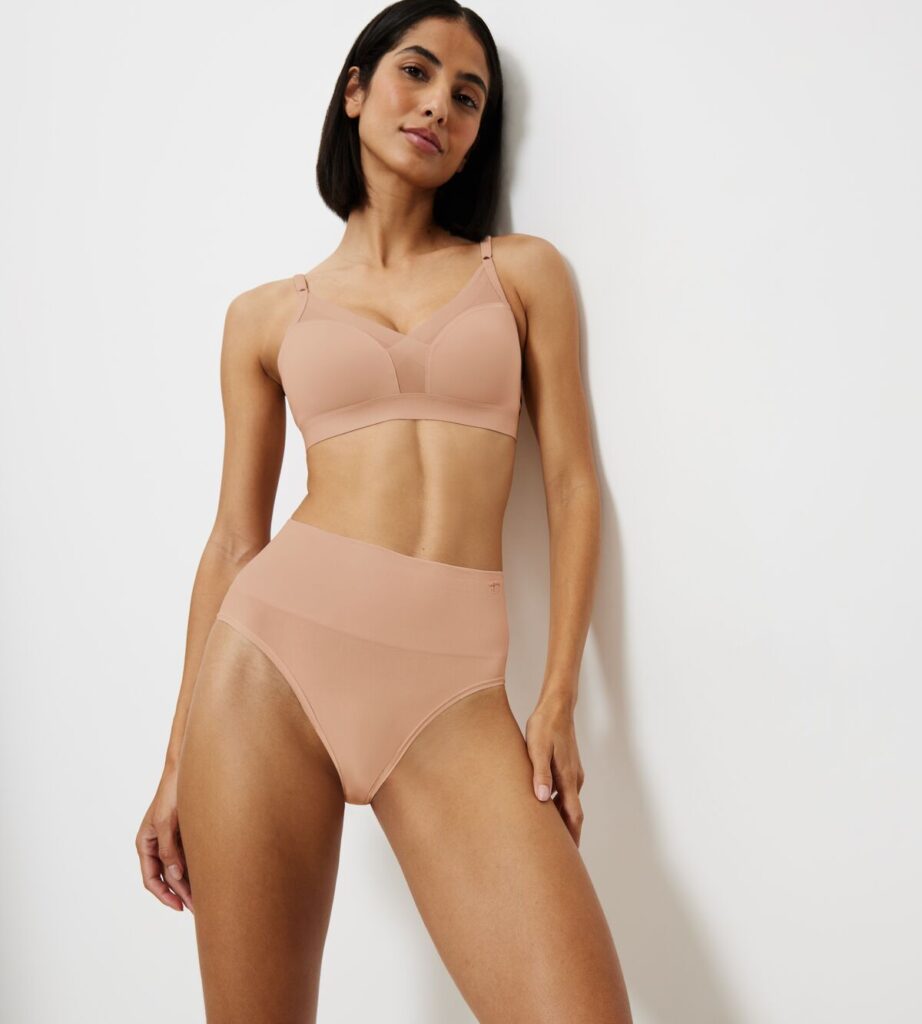 TRIUMPH SOFT SСULPT BANDEAU MAXI Нейтр.бежевый