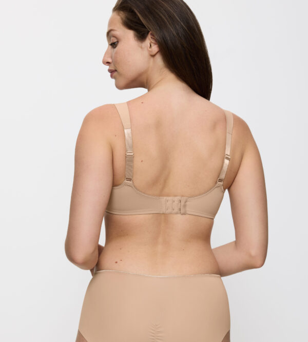 ESSENTIAL MINIMIZER ESSENTIAL MINIMIZER W X Телесный