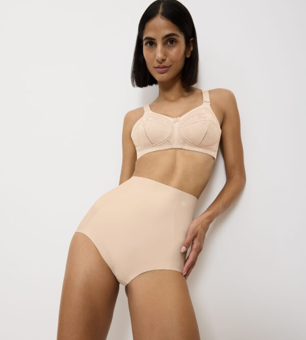 MEDIUM SHAPING SERIES HIGHWAIST PANTY Бежевый