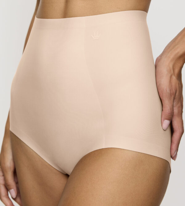 MEDIUM SHAPING SERIES HIGHWAIST PANTY Бежевый