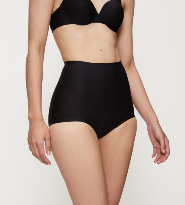 MEDIUM SHAPING SERIES MEDIUM SHAPING SERIES HIGHWAIST PANTY Черный