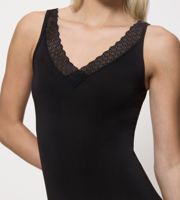 FEEL OF MODAL FEEL OF MODAL TANK TOP Черный